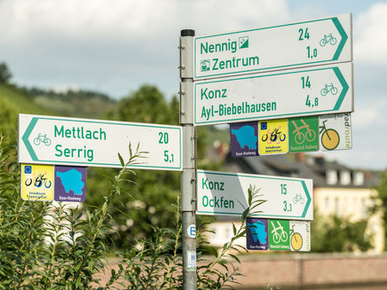 Signage on the Saar cycle route